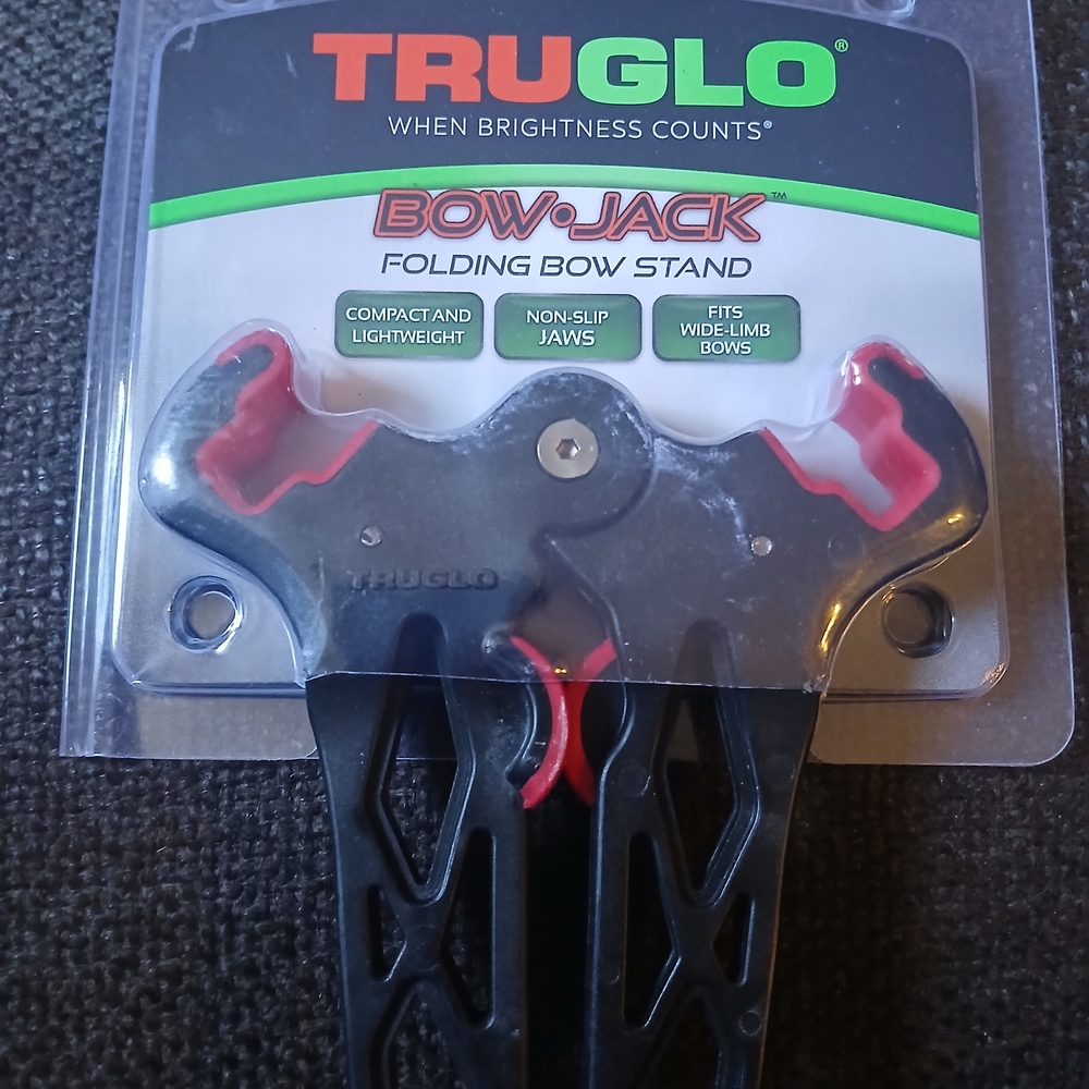 TRUGLO FOLDING BOW JACK STAND COMPACT LIGHT, NON SLIP JAWS, FITS WIDE LIMB BOWS